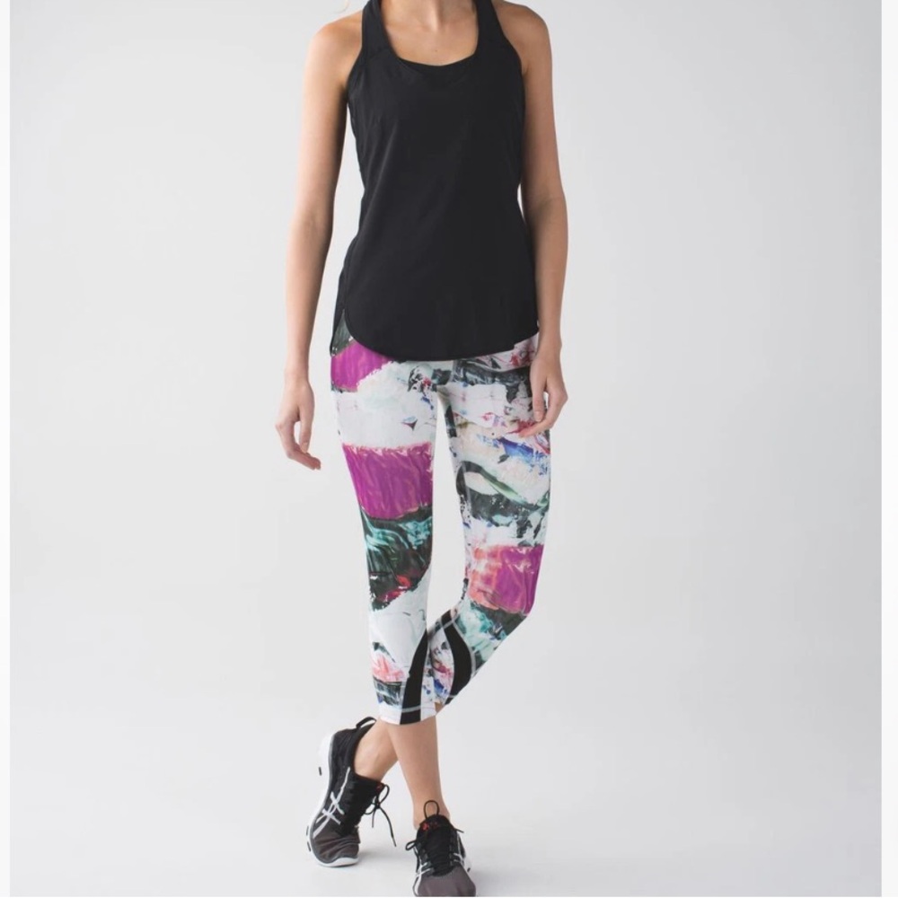 Lululemon Abstract Brushstroke Crop Leggings Sz 4 White Purple Black Capri Yoga